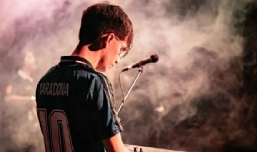 Michel Fontanet ganó una beca entre 2000 postulantes para Broadway y ahora junta dinero para poder viajar